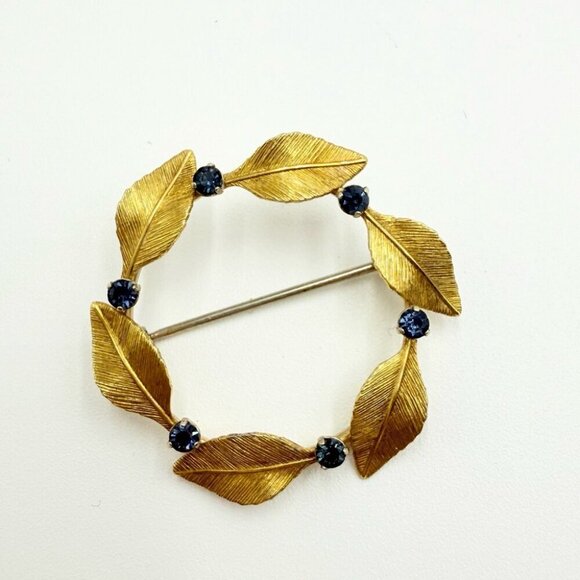 Vintage Krementz 14K Crystal Overlay Wreath Brooch - Picture 1 of 6